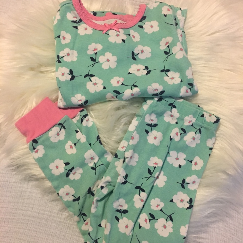 Set of Little Me Pajamas - Picture 2 of 5